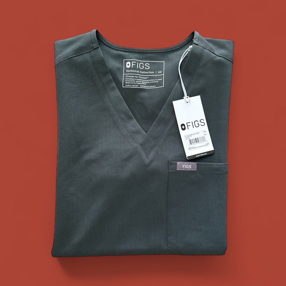 NWT FIGS Catarina Gray Short Sleeve Technical Collection Scrub Top Size XS